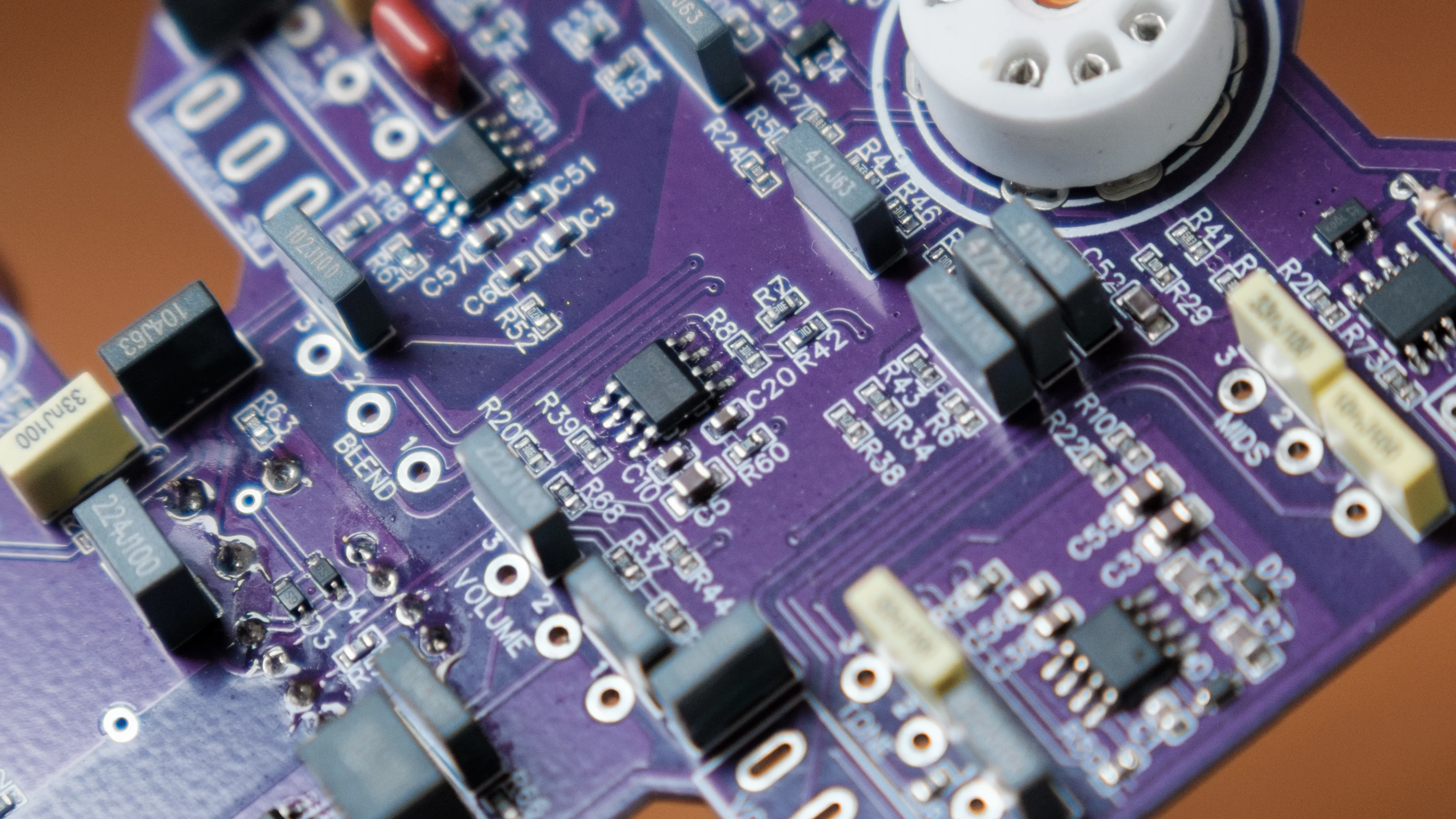 9V Valve Pedal PCB showing the 12AU7 valve and surrounding circuitry